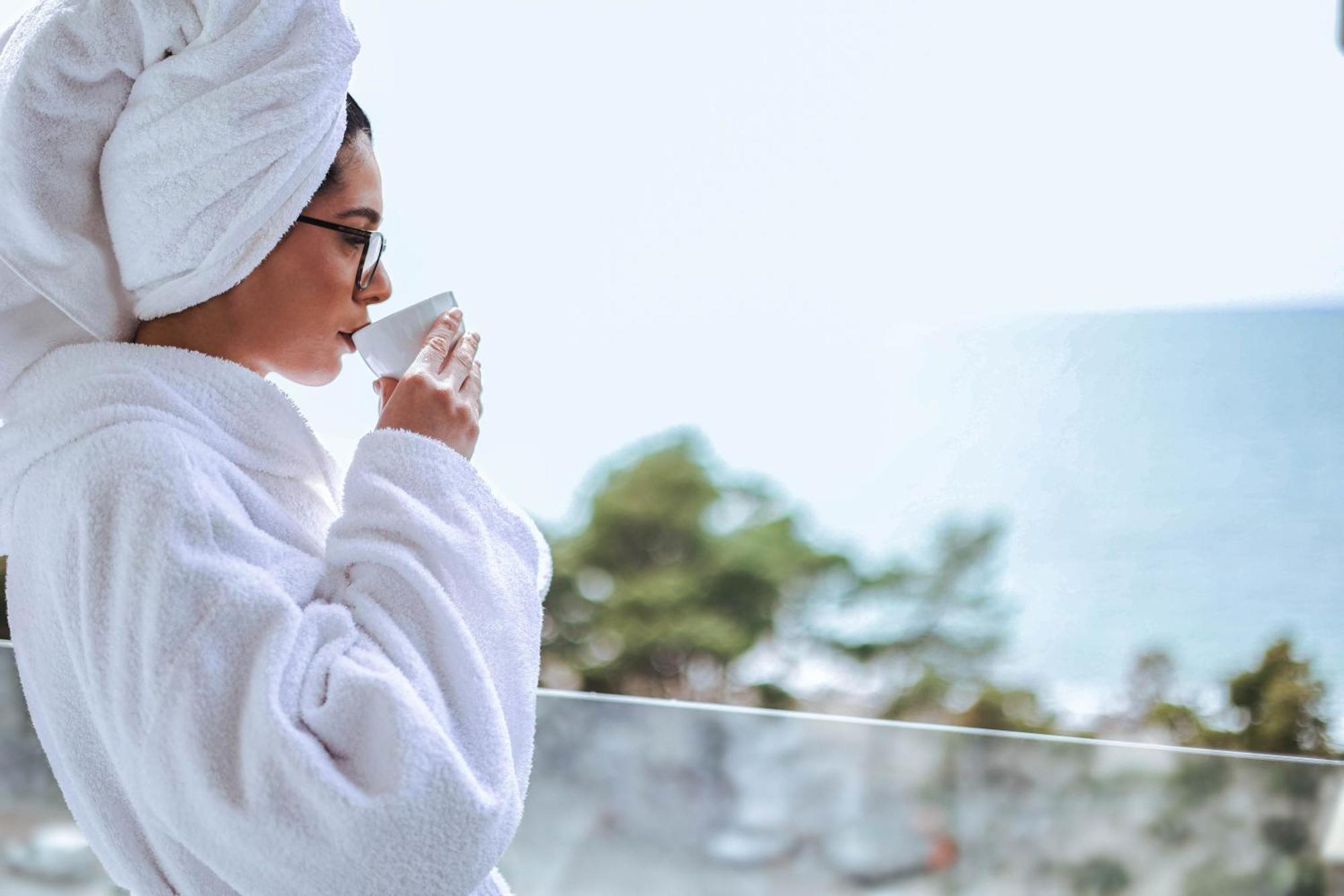 Frojd Kune Resort & Beach Hotel Shëngjin Exteriör bild